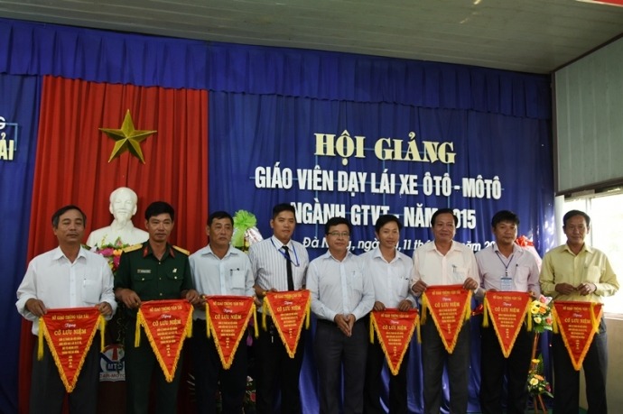 đào tạo giáo viên dạy lái xe