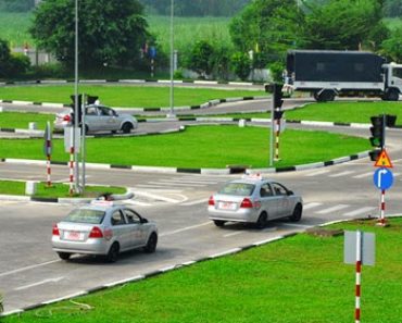 học lái xe ô tô quận1