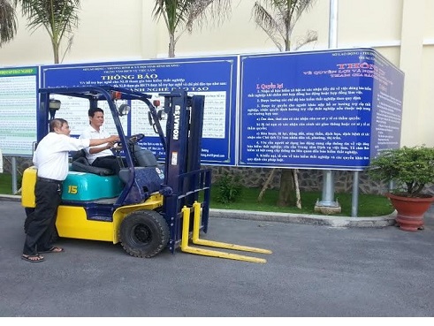 Học lái xe nâng Long An Chứng chỉ lái xe nâng Học lái xe nâng