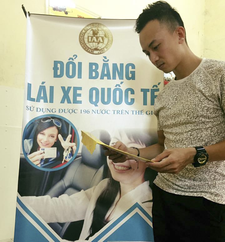 Bằng lái xe quốc tế và thủ tục chuyển đổi bằng lái xe nước ngoài