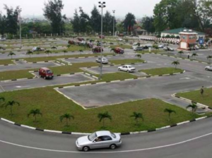 Học Lái Xe Ô Tô Đức Huệ Long An