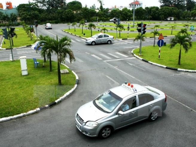 Học Phí Học Lái Xe Ô Tô Bình Dương