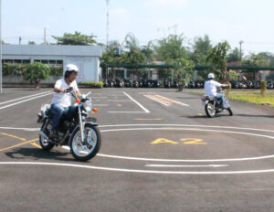 Thi bằng lái xe a2 quận 4